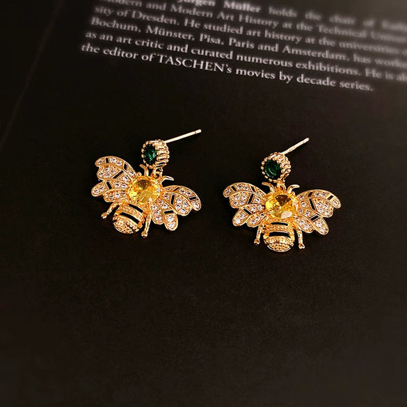 Alloy Geometric Drop Shape Diamond Design Women's Vintage Earrings