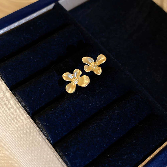 Alloy Geometric Drop Shape Diamond Design Women's Vintage Earrings