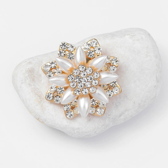 Alloy Geometric Flower Pearl Brooch With Electroplating For Women's Clothing Accessories
