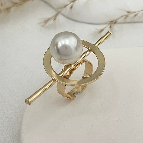 Alloy Geometric Hollow Women's Ring With Flower Pattern And Electroplating Treatment