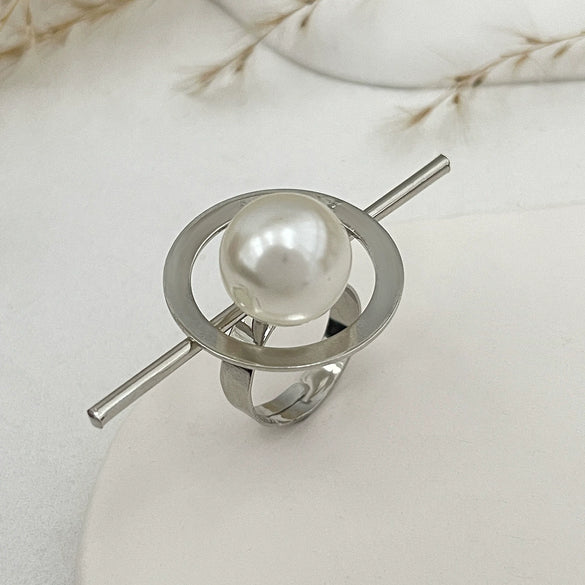Alloy Geometric Hollow Women's Ring With Flower Pattern And Electroplating Treatment