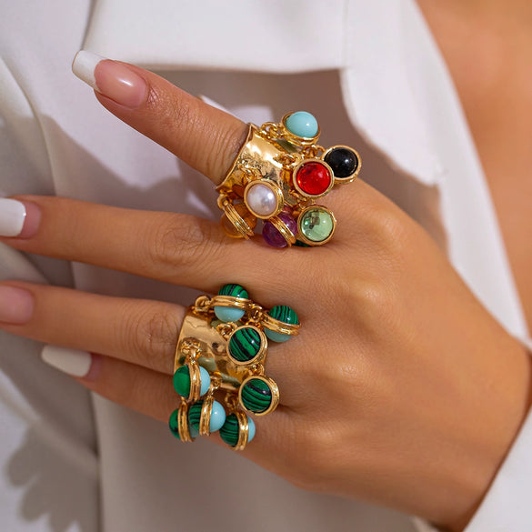 Alloy Geometric Inlaid Retro Palace Style Ladies Ring With Electroplating Treatment