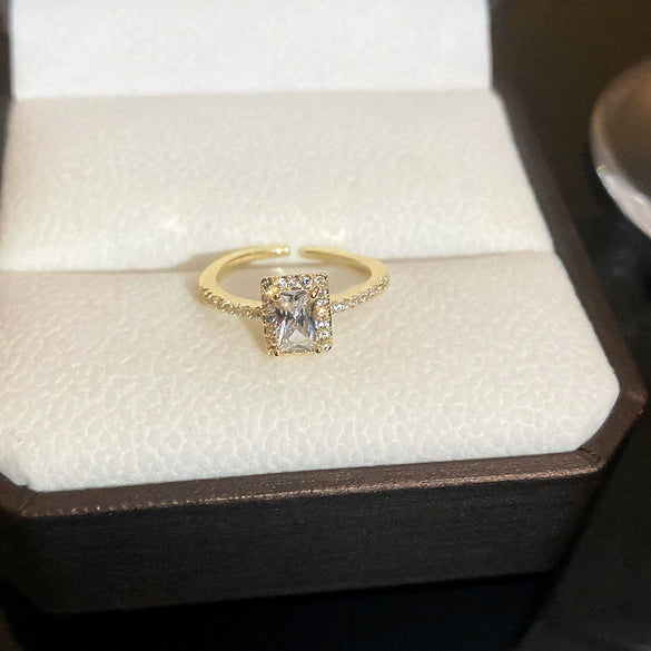 Alloy Geometric Inlaid Zircon Women's Ring Luxury Jewelry