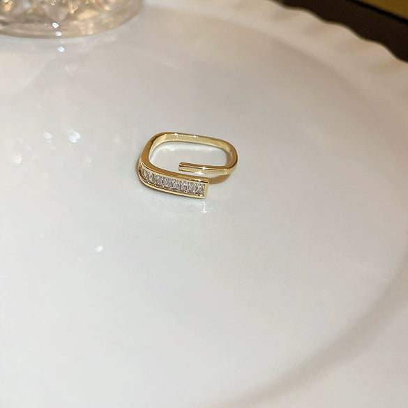 Alloy Geometric Inlaid Zircon Women's Ring Luxury Jewelry