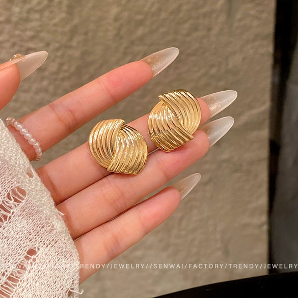 Alloy Geometric Metal Texture Staggered Electroplated Women's Earrings