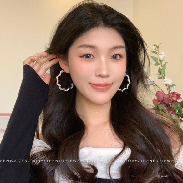 Alloy Geometric Pearl Wrapped Women's Retro Minimalist Electroplated Circle Earrings