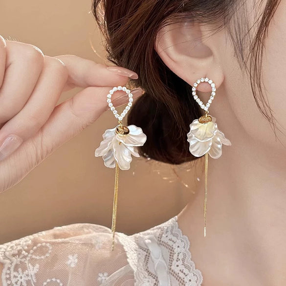 Alloy Geometric Petal Earrings Set With Diamonds For Women