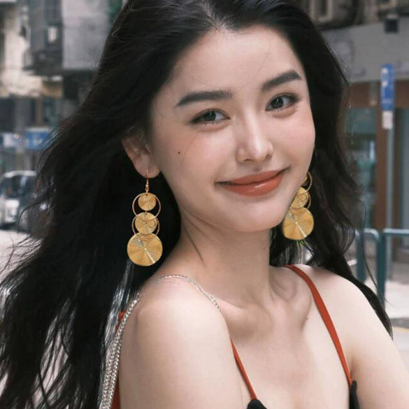 Alloy Geometric Round Mosquito Coil Interlocking Ear Hooks Light Luxury Style Earrings For Women