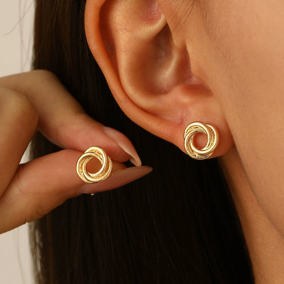 Alloy Geometric Simple Style Earrings And Necklace Set With Circle Pendant And Regular Chain Electroplated For Women