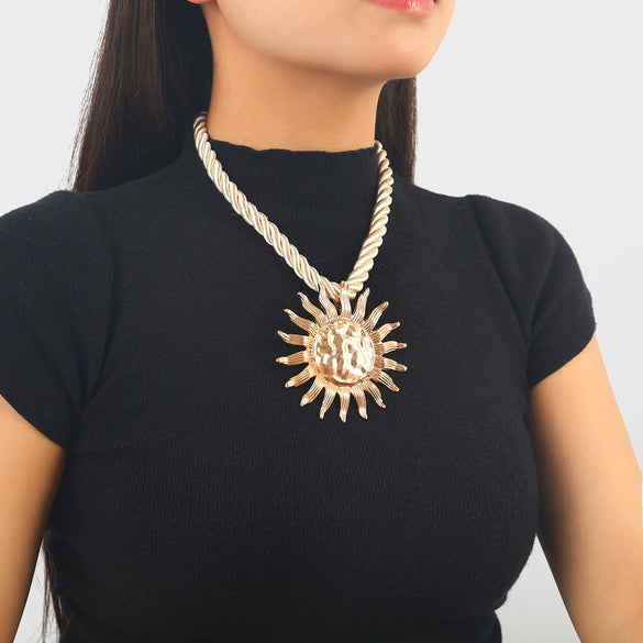 Alloy Geometric Sunflower Pendant Necklace With Snake Bone Chain