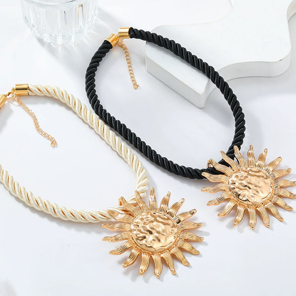 Alloy Geometric Sunflower Pendant Necklace With Snake Bone Chain