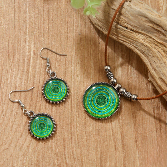 Alloy Glass Necklace For Women Elegant Plant Flowers Geometric Style