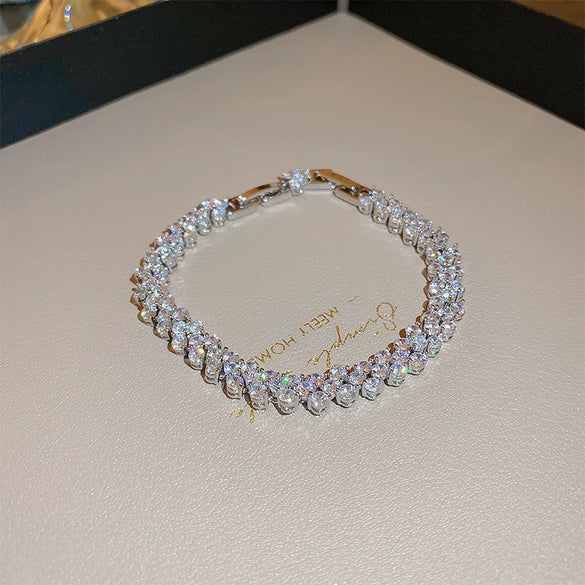 Alloy Gold Electroplated Butterfly Pearl Women's Bracelet With Animal Pattern