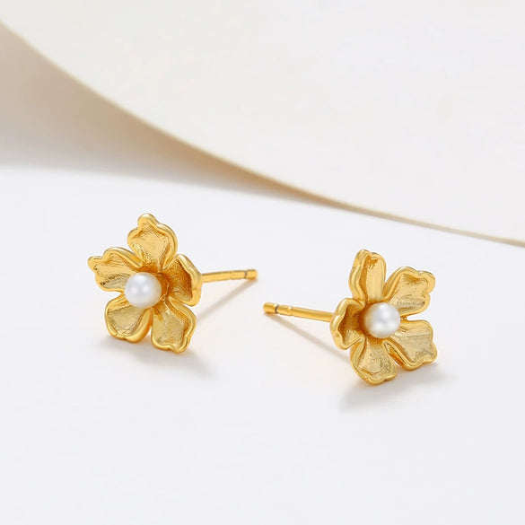 Alloy Gold Plated Imitation Pearl Flower Earrings For Women French Retro Style