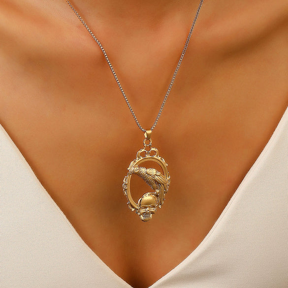 Alloy Gothic Crow Skull Pendant Necklace With Animal Zodiac Pattern And Electroplating Treatment