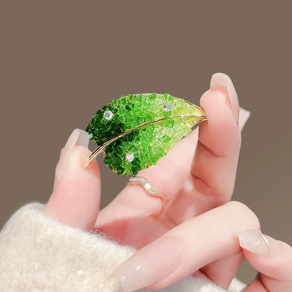 Alloy Green Leaf Brooch Electroplated For Women With Niche Design Sense