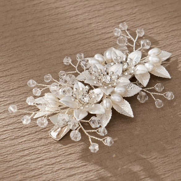Alloy Hand Knitted Flower Leaf Bridal Hair Comb Pin Hair Accessories For Women
