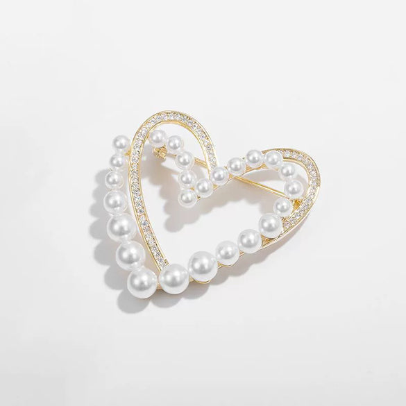 Alloy Heart Pearl Brooch With Flower Pattern And Electroplating For Women