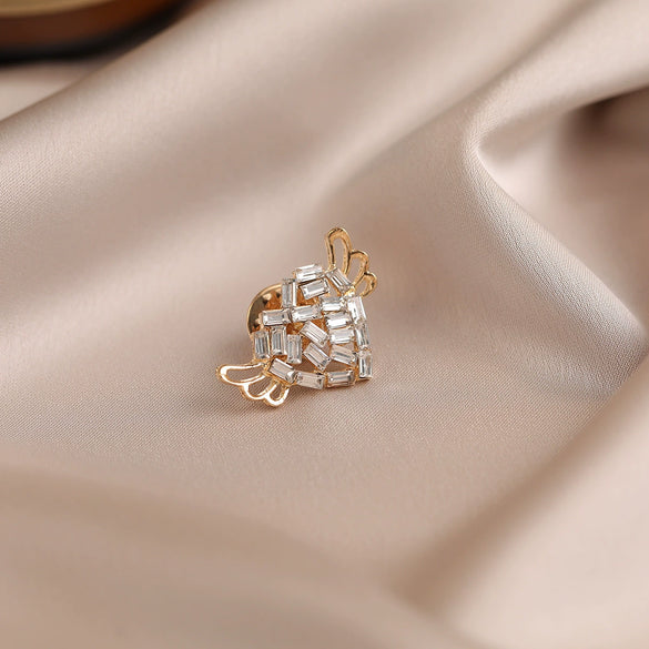 Alloy Heartshaped Wing Brooch For Women With Electroplating Minimalist Style