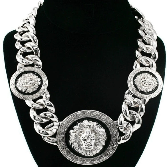 Alloy Hiphop Style Animals Zodiac Fuel Injection Lion Head Pendant Necklace With Snake Bone Chain