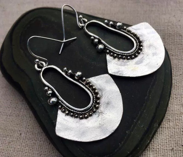 Alloy Hollow Fan Shaped Geometric Pendant Earrings For Women Electroplated Retro Fashion Accessories