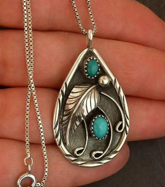 Alloy Inlaid Turquoise Retro Dyed Black Feather Pendant Electroplated Engagement Necklace