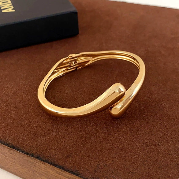 Alloy Irregular Geometric Electroplated Bracelets For Women Stylish Cool Jewelry