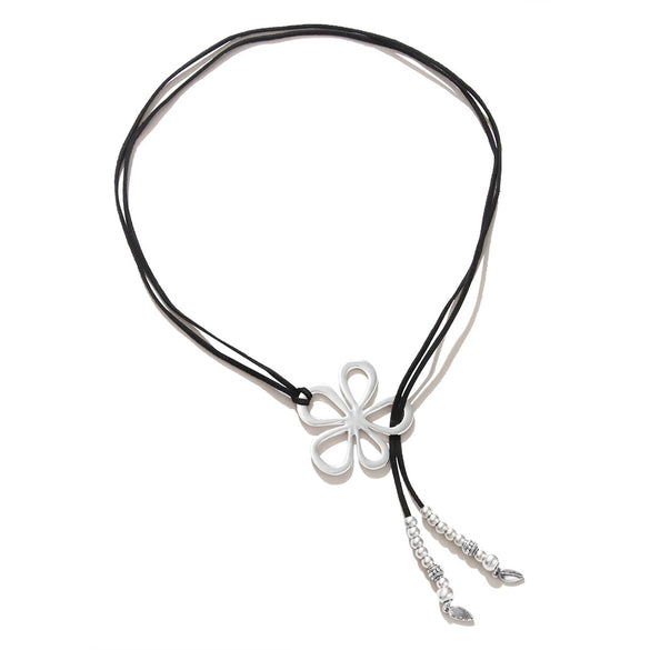 Alloy Leather Rope Fashion Clavicle Chain With Hollow Flower Design And Electroplating Treatment For Women