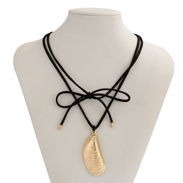 Alloy Metal Asymmetrical Geometric Water Drop Pendant Necklace With Electroplating And Flannel Chain