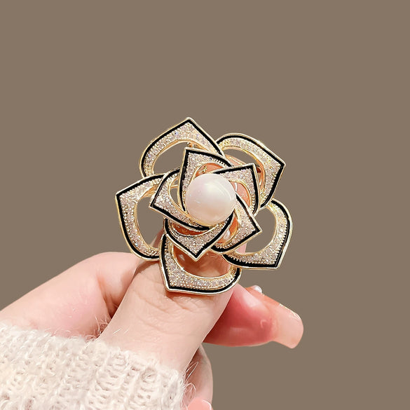 Alloy Natural Flower Hollow Design Electroplated Women's Camellia Brooch