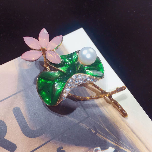 Alloy Natural Freshwater Pearl Enamel Lotus Pond Moonlight Electroplated Women's Brooch