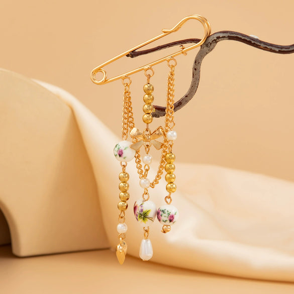 Alloy Peach Heart And Star Bow Beaded Brooch With Electroplating For Women