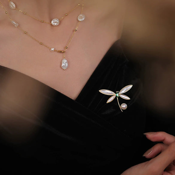 Alloy Pearl Dragonfly Women's Brooch With Flower Pattern And Electroplating Treatment