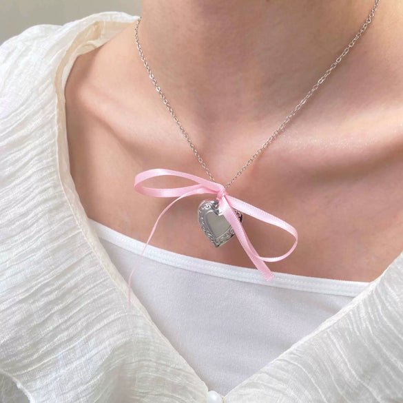 Alloy Pearl Necklace With Heart Shape Bow Tie Geometric Pendant For Women Electroplating Design