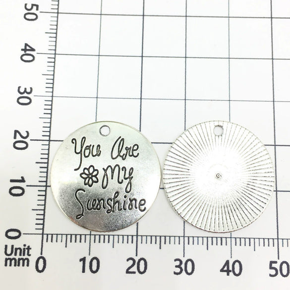 Alloy Retro English Letter Round Tag Pendant Jewelry Accessories For Necklace And Bracelet With Electroplating