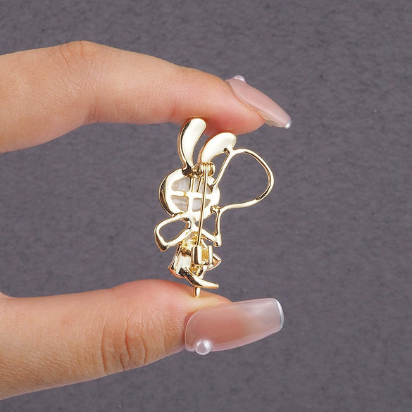 Alloy Retro Rabbit Antiexposure Brooch With Flower Shape Electroplated For Women's Summer Shirt Accessories