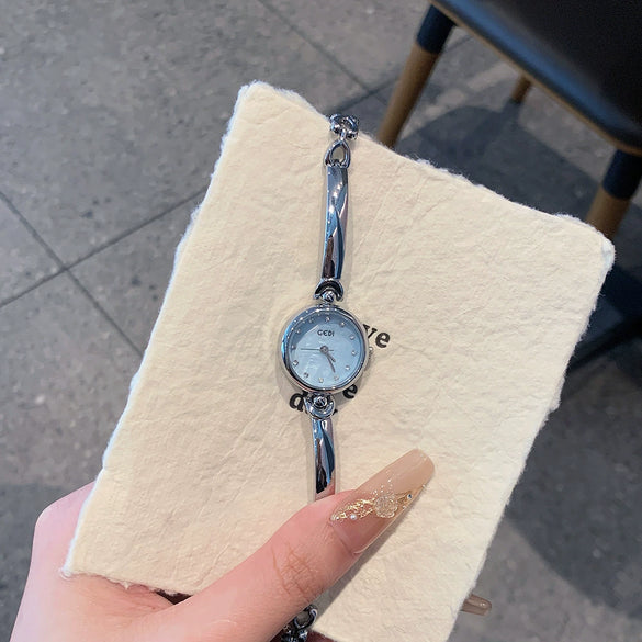 Alloy Round Dial Bracelet Watch With Printed Logo Leisure Style For Female Students
