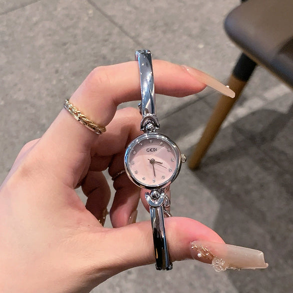 Alloy Round Dial Bracelet Watch With Printed Logo Leisure Style For Female Students