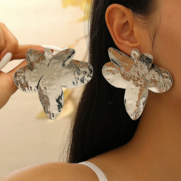 Alloy 925 Silver Electroplated Flower Shaped Women's Exaggerated Retro Earrings