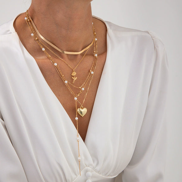 Alloy Snake Bone Chain Clavicle Necklace With Heart Shape And Flower Pattern Electroplating Processing