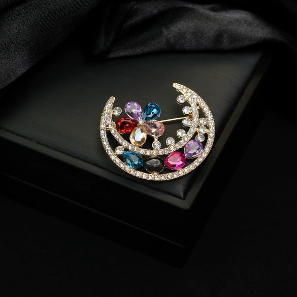 Alloy Star Shaped Diamond Encrusted Brooch Jewelry With Electroplating Processing