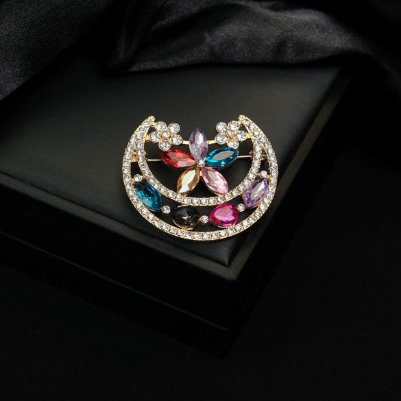 Alloy Star Shaped Diamond Encrusted Brooch Jewelry With Electroplating Processing