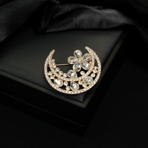 Alloy Star Shaped Diamond Encrusted Brooch Jewelry With Electroplating Processing