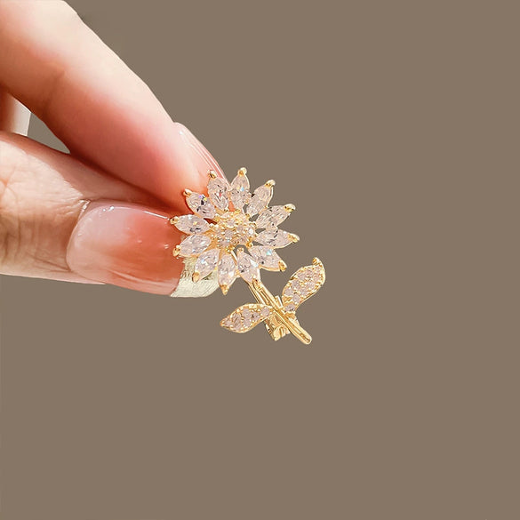 Alloy Sunflower Brooch For Women Electroplated Cute Natural Style