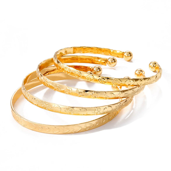 Alloy Vintage Exaggerated Personality Tapping Pattern Love Flower Pattern Horus Eye Opening Bracelet Electroplated