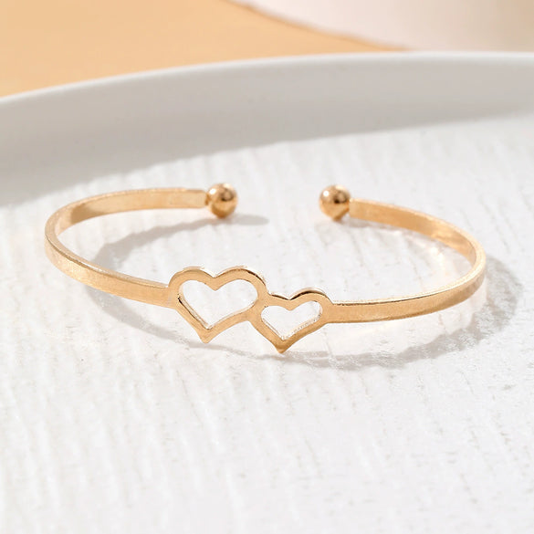 Alloy Vintage Exaggerated Personality Tapping Pattern Love Flower Pattern Horus Eye Opening Bracelet Electroplated