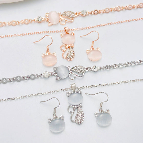 Alloy Women's Animals Style Bear Little Pig Small Animal Electroplated Bracelet Necklace Earrings Three Piece Accessories