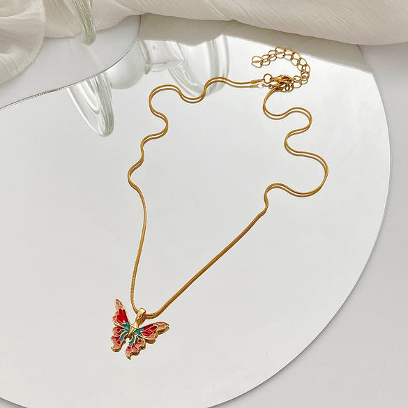Alloy Women's Fantasy Rainbow Butterfly Pendant Necklace With Dripping Oil Design And Animal Pattern