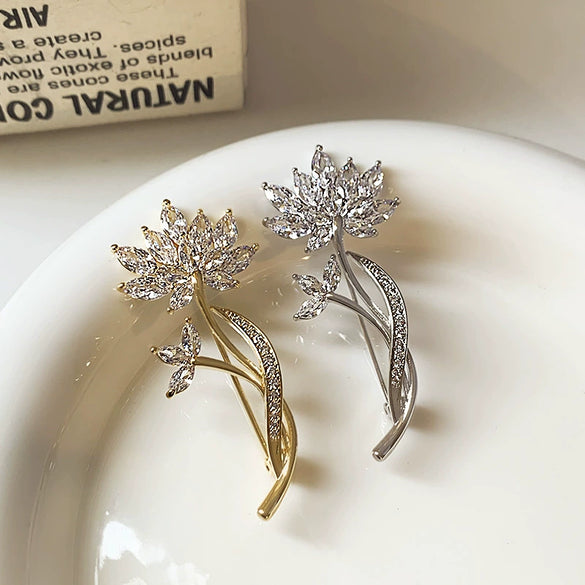 Alloy Women's Lotus Brooch Electroplating Luxury Elegant Design Accessories