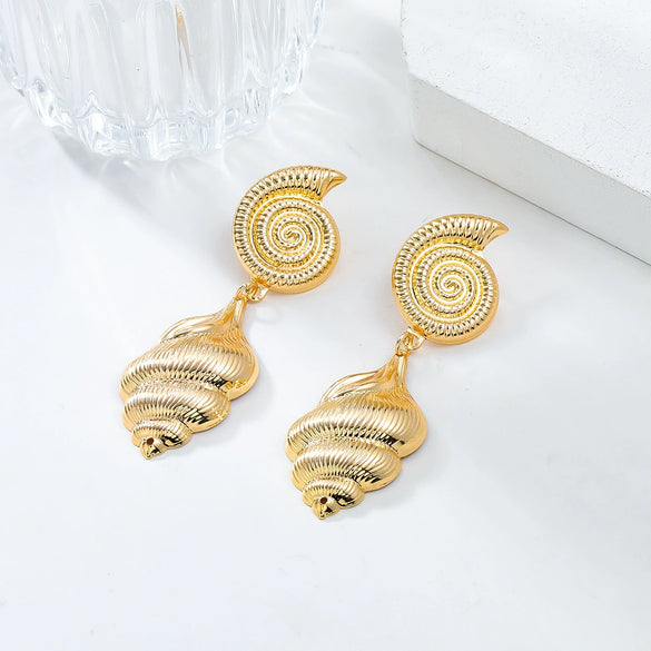 Alloy Women's Multilayer Conch Earrings With Geometric Animal And Zodiac Patterns And Electroplating Process